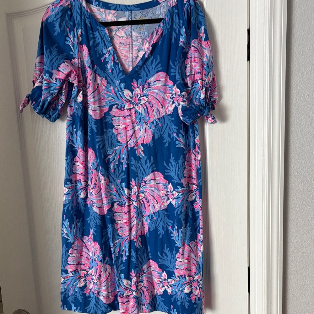 EUC Lilly Pulitzer floral Blue and Pink Women's Dress